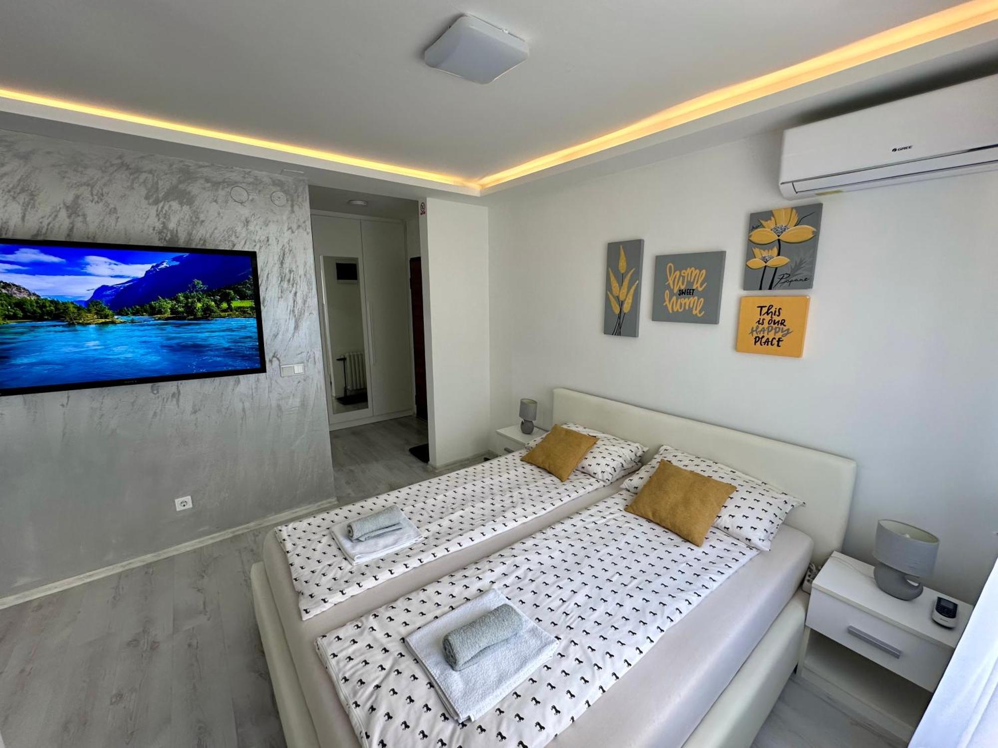 Greylux Heart Of Oldtown Sarajevo Apartment ภายนอก รูปภาพ